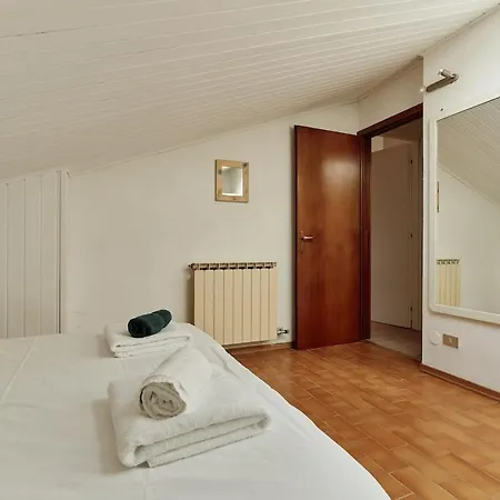Alga House Lägenhet Lo Stallone